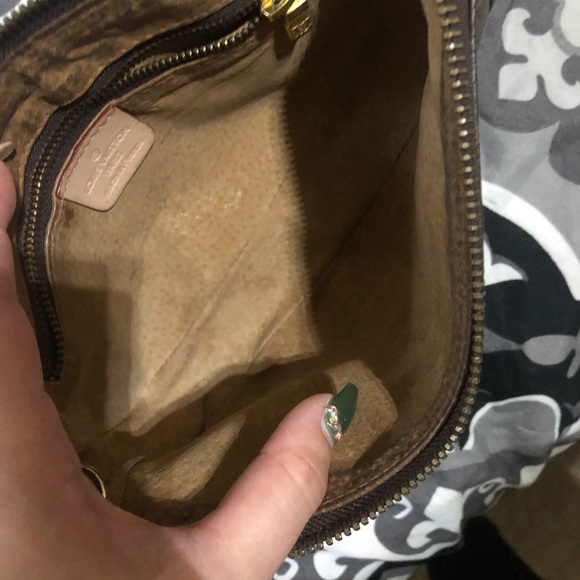 Louis Vuitton Clutch - Picture 4 of 6